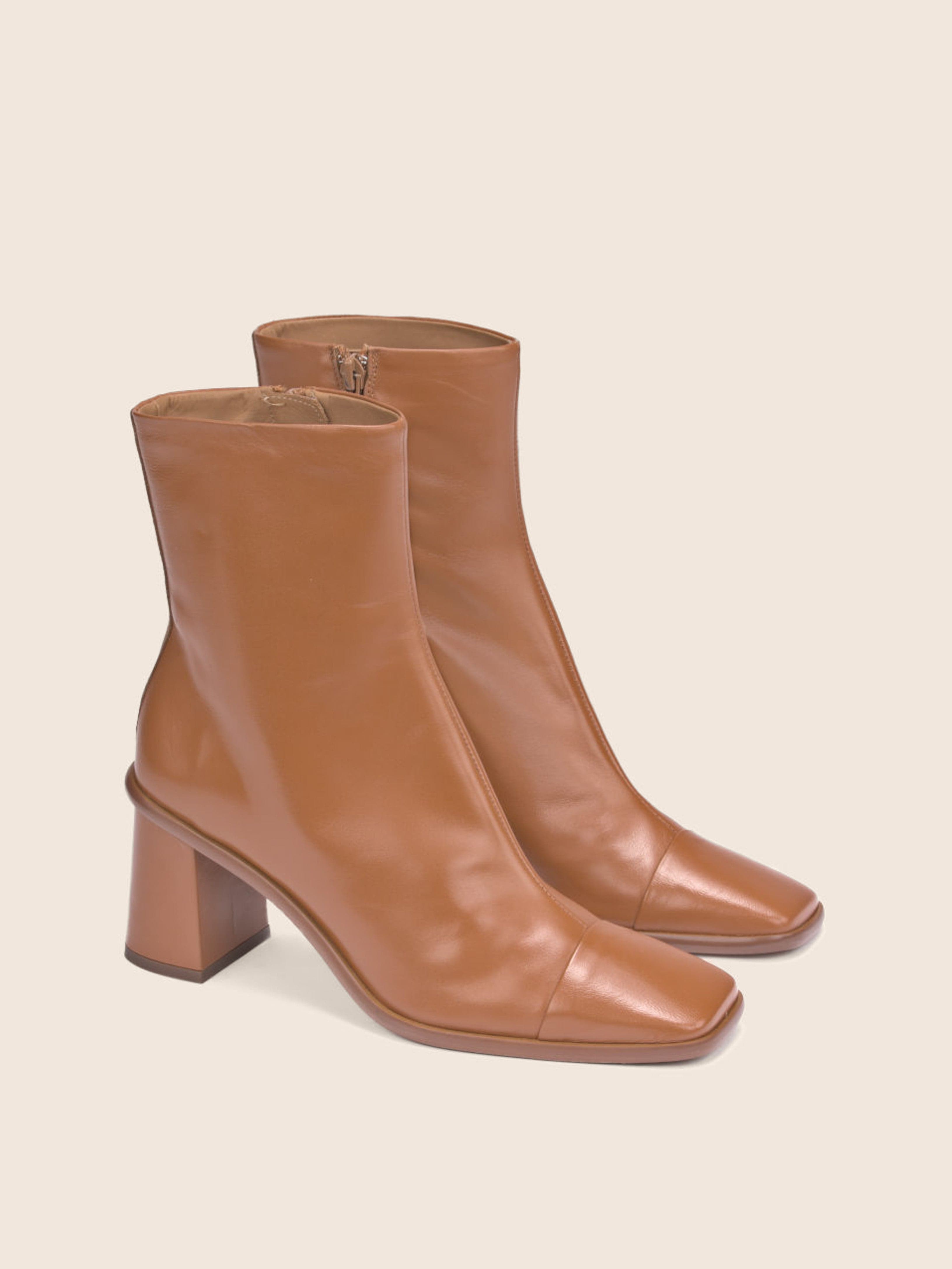 Avila Clay Boot