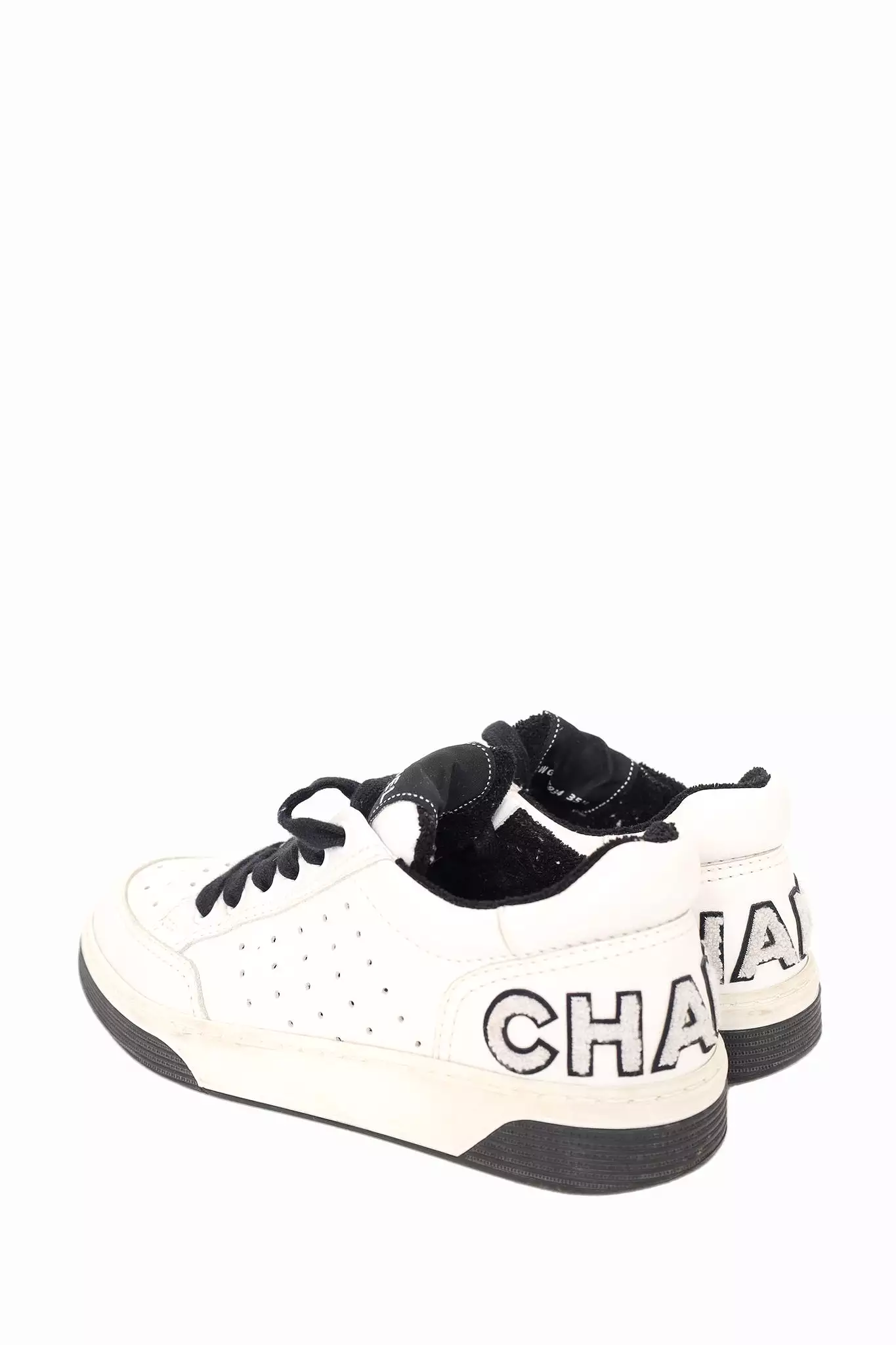 Chanel 2021 Black/White CC Logo Low-top Sneakers Size 35.5