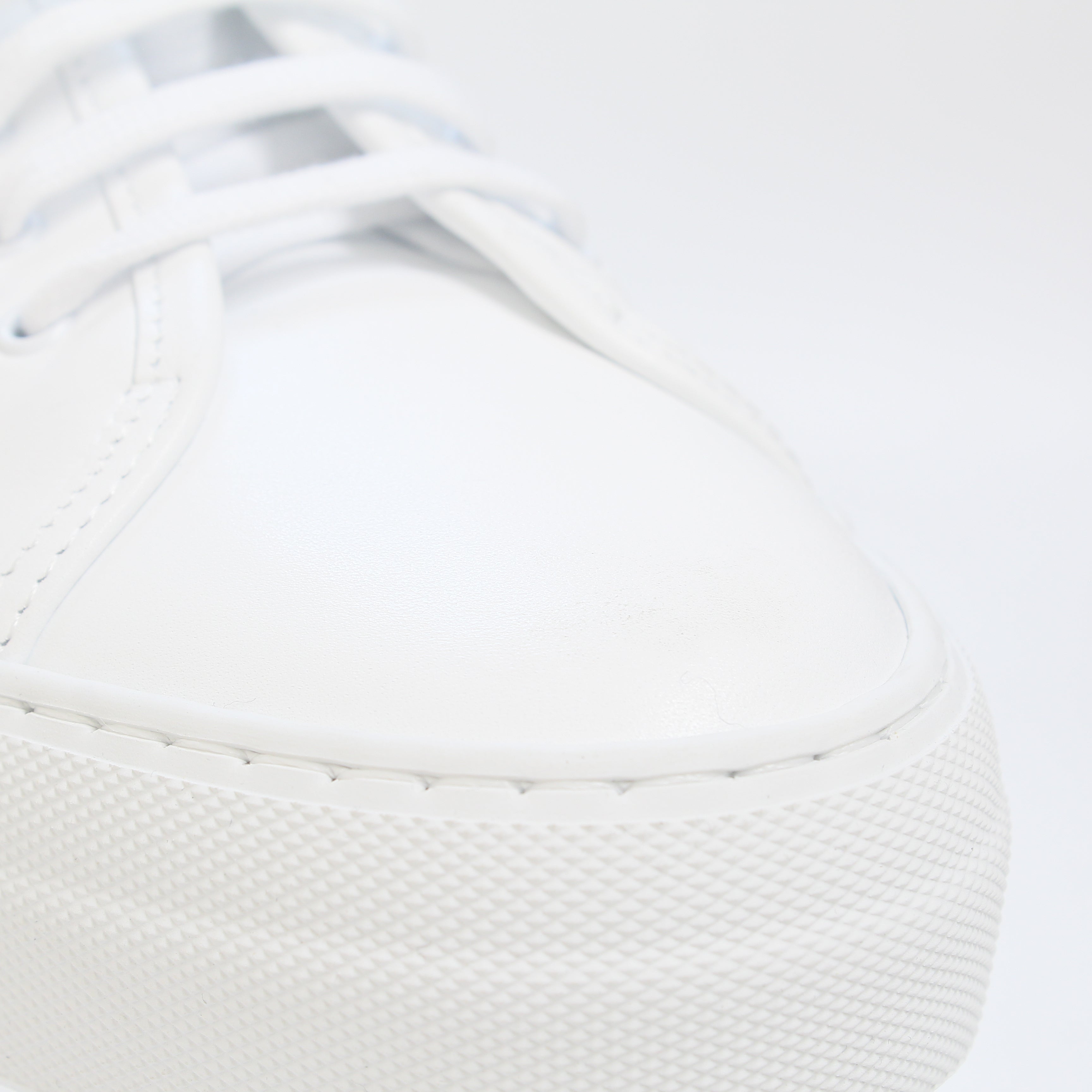 Common Projects Tournament Low Super White Leather Trainers