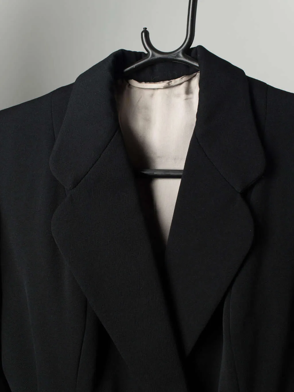 Long black 1940s vintage coat – Small / Medium