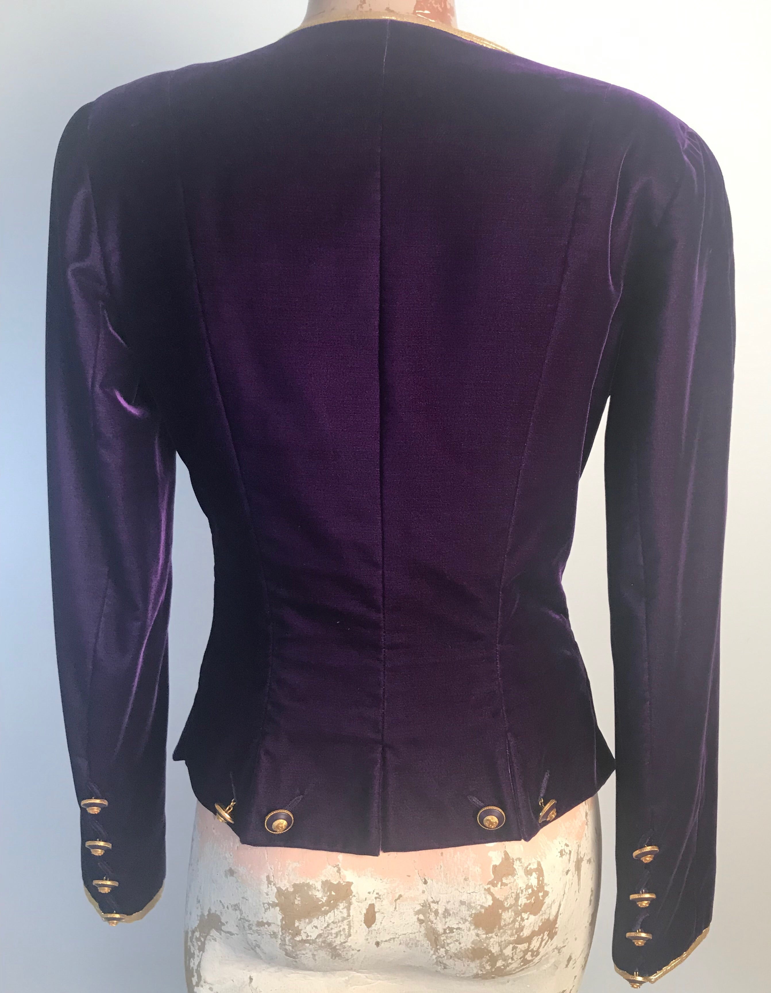 Rare 93P, 1993 Spring Vintage Chanel purple velvet jacket FR 36 US 2/4