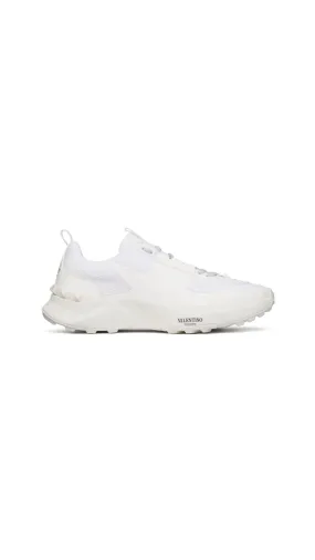 True Act Low Top Sneakers in Mesh and Rubberized Fabric - White