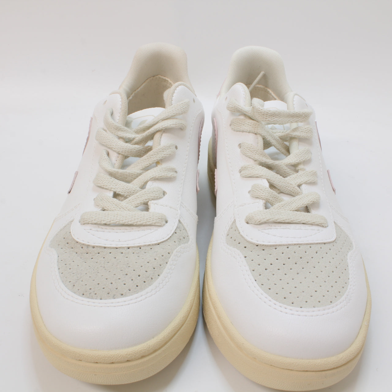 Veja V10 White White Petal F Trainers