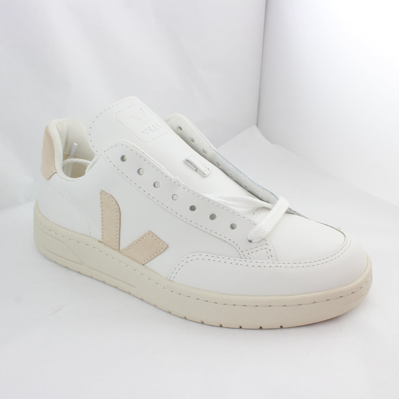 Veja V12 Extra White Sable Trainers