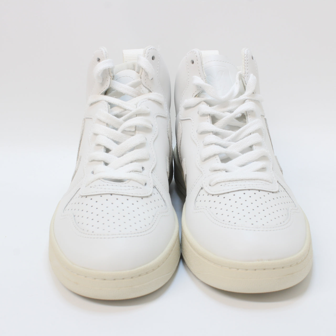 Veja V15 Extra White Natural F Trainers