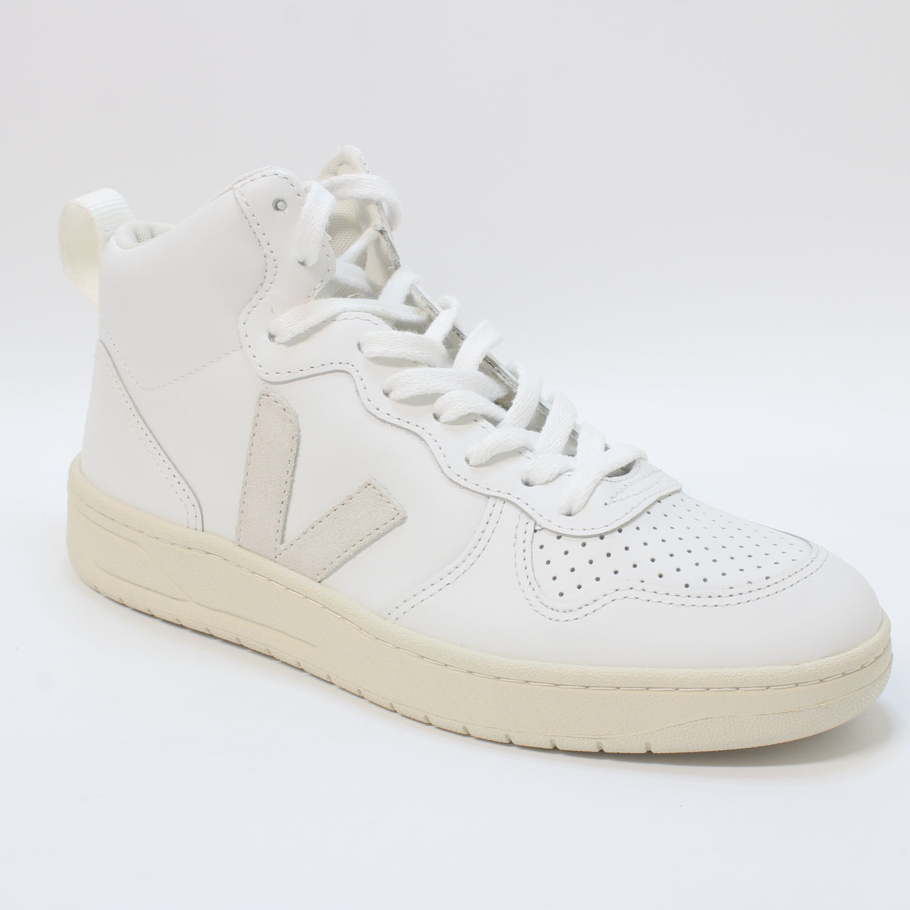 Veja V15 Extra White Natural F Trainers