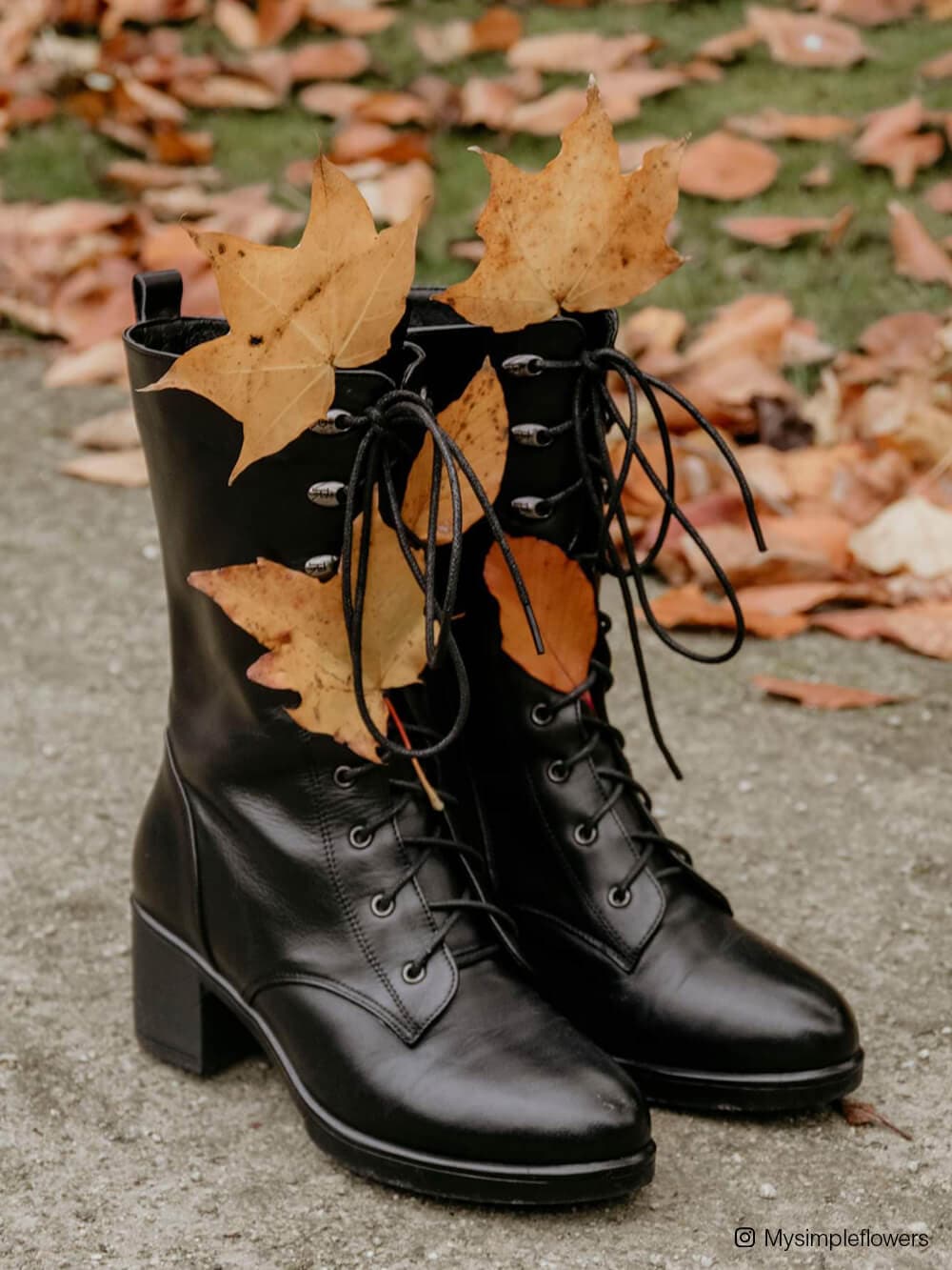 Vintage Lace-up Mid-Calf Boots